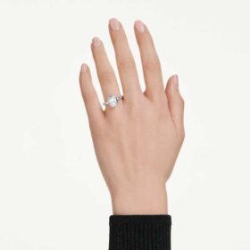 Bague à chaton octogonal, diamants synthétiques 2,0 carats au total, forme octogonale, or blanc 14 carats Bague à chaton octogonal, diamants synthétiques 2,0 carats au total, forme octogonale, or blanc 14 carats