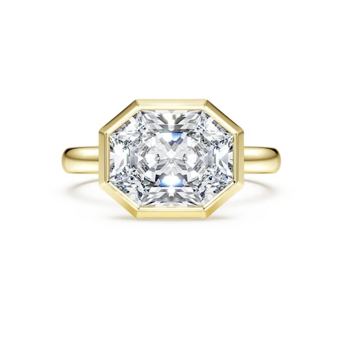 Bague à chaton octogonal, diamants synthétiques 3,0 ct au total, forme octogonale, or jaune 14 carats Bague à chaton octogonal, diamants synthétiques 3,0 ct au total, forme octogonale, or jaune 14 carats