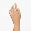 Bague cocktail Stilla, taille rectangulaire, verte, plaquée or Bague cocktail Stilla, taille rectangulaire, verte, plaquée or