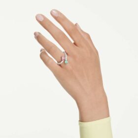 Bague ouverte Ariana Grande X Swarovski, tailles variées, multicolore, plaquée rhodium Bague ouverte Ariana Grande X Swarovski, tailles variées, multicolore, plaquée rhodium