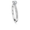 Bague solitaire Eternity avec diamants synthétiques de 0,7 ct au total, forme ronde, or blanc 14 carats Bague solitaire Eternity avec diamants synthétiques de 0,7 ct au total, forme ronde, or blanc 14 carats