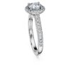 Bague solitaire Eternity Halo avec diamants synthétiques 1,33 ct au total, forme ronde, or blanc 14 carats Bague solitaire Eternity Halo avec diamants synthétiques 1,33 ct au total, forme ronde, or blanc 14 carats