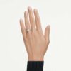 Bague solitaire « Eternity Halo » avec diamants synthétiques de 0,45 ct au total, forme ronde, argent sterling Bague solitaire « Eternity Halo » avec diamants synthétiques de 0,45 ct au total, forme ronde, argent sterling