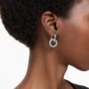 Boucles d’oreilles créoles Dextera, design asymétrique, anneaux entrelacés, blanches, plaquées rhodium Boucles d’oreilles créoles Dextera, design asymétrique, anneaux entrelacés, blanches, plaquées rhodium