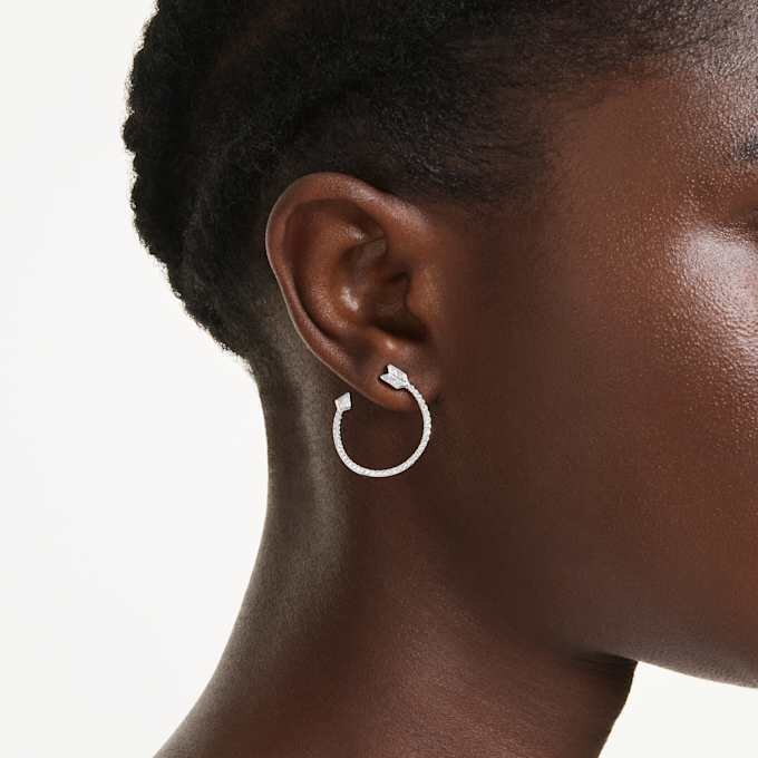 Boucles d’oreilles créoles Idyllia, tailles variées, flèches, blanches, plaquées rhodium Boucles d’oreilles créoles Idyllia, tailles variées, flèches, blanches, plaquées rhodium