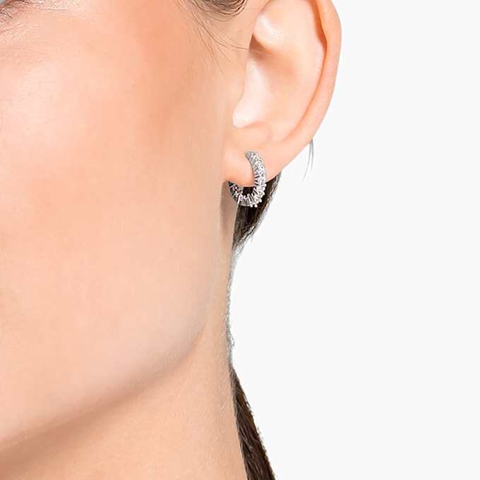 Boucles d’oreilles créoles Matrix Vittore, taille ronde, blanches, plaquées rhodium Boucles d’oreilles créoles Matrix Vittore, taille ronde, blanches, plaquées rhodium
