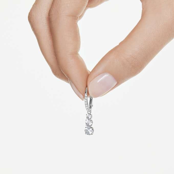 Boucles d’oreilles créoles Stilla Attract, taille ronde, blanches, plaquées rhodium Boucles d’oreilles créoles Stilla Attract, taille ronde, blanches, plaquées rhodium