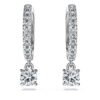 Boucles d’oreilles Eternity Drop, diamants synthétiques 0,7 ct au total, forme ronde, or blanc 14 carats Boucles d’oreilles Eternity Drop, diamants synthétiques 0,7 ct au total, forme ronde, or blanc 14 carats