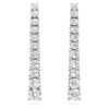 Boucles d’oreilles Eternity Drop en diamants synthétiques, 1,3 ct au total, forme ronde, or blanc 14 carats Boucles d’oreilles Eternity Drop en diamants synthétiques, 1,3 ct au total, forme ronde, or blanc 14 carats