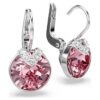 Boucles d’oreilles pendantes Bella V, taille ronde, rose, plaquées rhodium Boucles d’oreilles pendantes Bella V, taille ronde, rose, plaquées rhodium