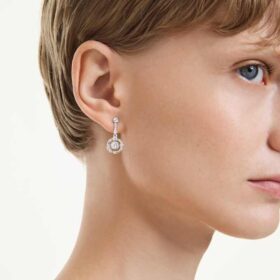 Boucles d’oreilles pendantes Constella, taille ronde, pierre dansante, blanches, plaquées rhodium