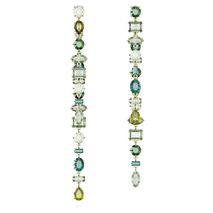 Boucles d’oreilles pendantes Gema : design asymétrique, tailles variées, extra-longues, vertes, plaquées or Boucles d’oreilles pendantes Gema : design asymétrique, tailles variées, extra-longues, vertes, plaquées or