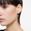 Boucles d’oreilles pendantes Mesmera à tailles variées, vertes, plaquées rhodium Boucles d’oreilles pendantes Mesmera à tailles variées, vertes, plaquées rhodium