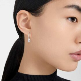 Boucles d’oreilles pendantes Stilla, taille poire, taille ronde, blanches, plaquées rhodium Boucles d’oreilles pendantes Stilla, taille poire, taille ronde, blanches, plaquées rhodium