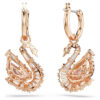 Boucles d’oreilles pendantes « Swan » pavées, cygne, rose Boucles d’oreilles pendantes « Swan » pavées, cygne, rose