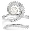 Bracelet Ariana Grande X Swarovski avec perle en cristal, taille baguette, blanc, plaqué rhodium Bracelet Ariana Grande X Swarovski avec perle en cristal, taille baguette, blanc, plaqué rhodium