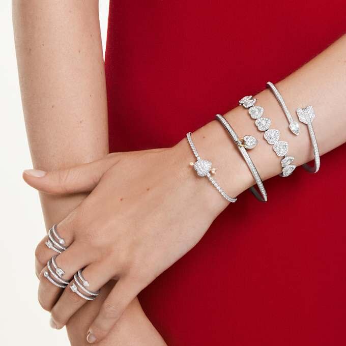 Bracelet Ariana Grande x Swarovski, tailles variées, cœurs, blanc, plaqué rhodium Bracelet Ariana Grande x Swarovski, tailles variées, cœurs, blanc, plaqué rhodium