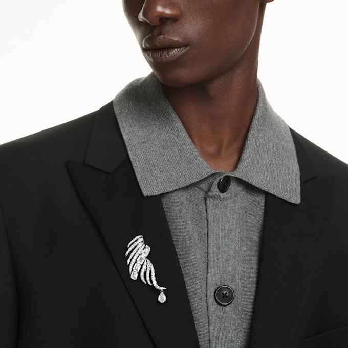 Broche « Feather » de la collection Vienna, blanche, plaquée ruthénium Broche « Feather » de la collection Vienna, blanche, plaquée ruthénium