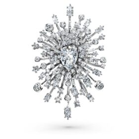 Broche « Galaxy » avec diamants synthétiques de 15,71 carats au total, formes variées, or blanc 18 carats