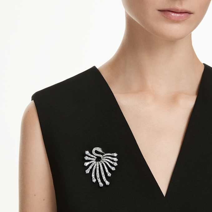 Broche « Swan » de la collection Vienna, blanche, plaquée ruthénium Broche « Swan » de la collection Vienna, blanche, plaquée ruthénium