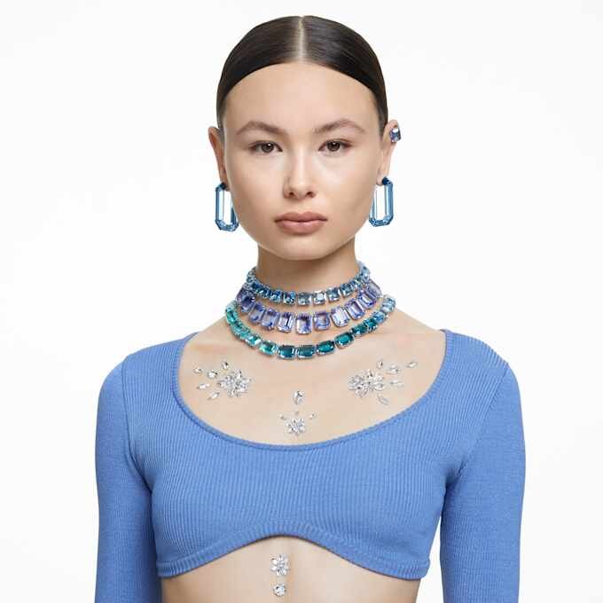 Collier Millenia : cristaux surdimensionnés, taille octogonale, bleus, plaqué rhodium Collier Millenia : cristaux surdimensionnés, taille octogonale, bleus, plaqué rhodium