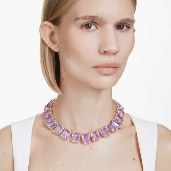 Collier Millenia : cristaux surdimensionnés, taille octogonale, violet, plaqué or Collier Millenia : cristaux surdimensionnés, taille octogonale, violet, plaqué or