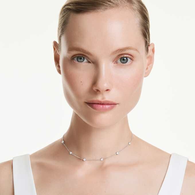 Collier octogonal avec diamants synthétiques de 0,7 ct au total, forme ronde, argent sterling Collier octogonal avec diamants synthétiques de 0,7 ct au total, forme ronde, argent sterling