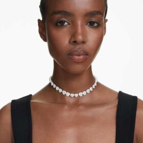collier ras du cou ariana grande x swarovski tailles varies perles de cristal coeur blanc plaqu rhodium 1 280x280 - Collier ras-du-cou Ariana Grande X Swarovski, tailles vari&eacute;es, perles de cristal, c&oelig;ur, blanc, plaqu&eacute; rhodium