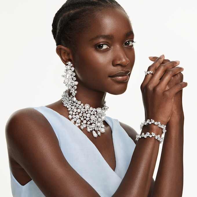 Collier ras-du-cou Constella, perle de cristal, taille ronde, blanche, plaqué rhodium Collier ras-du-cou Constella, perle de cristal, taille ronde, blanche, plaqué rhodium