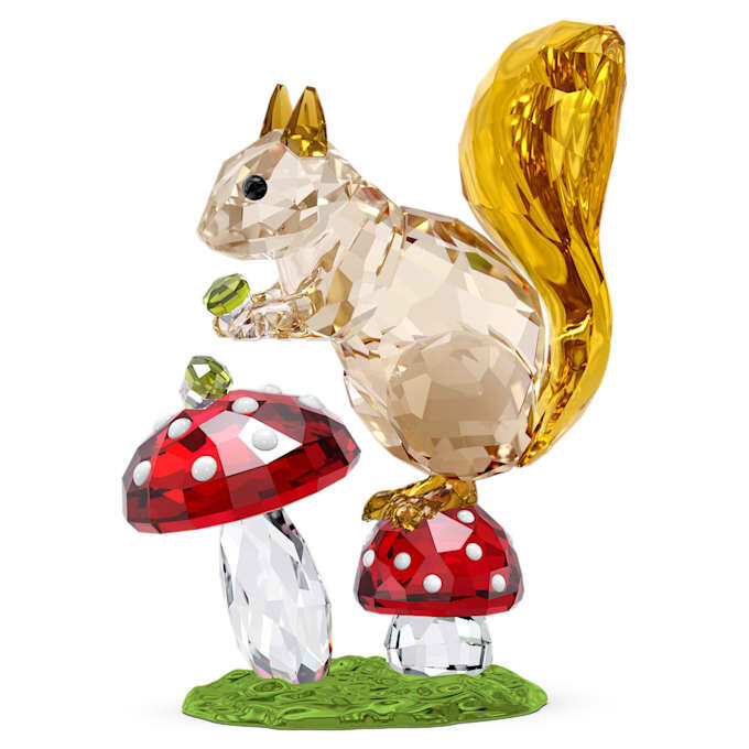 Idyllia : Écureuil et champignons Idyllia : Écureuil et champignons