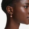 Lot de boucles d’oreilles pendantes Idyllia (3), coccinelle, trèfle, fraise, multicolores, plaqué or Lot de boucles d’oreilles pendantes Idyllia (3), coccinelle, trèfle, fraise, multicolores, plaqué or