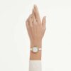 Montre-bracelet Crystalline « Swiss Made », bracelet en métal, blanche, finition dorée rose Montre-bracelet Crystalline « Swiss Made », bracelet en métal, blanche, finition dorée rose