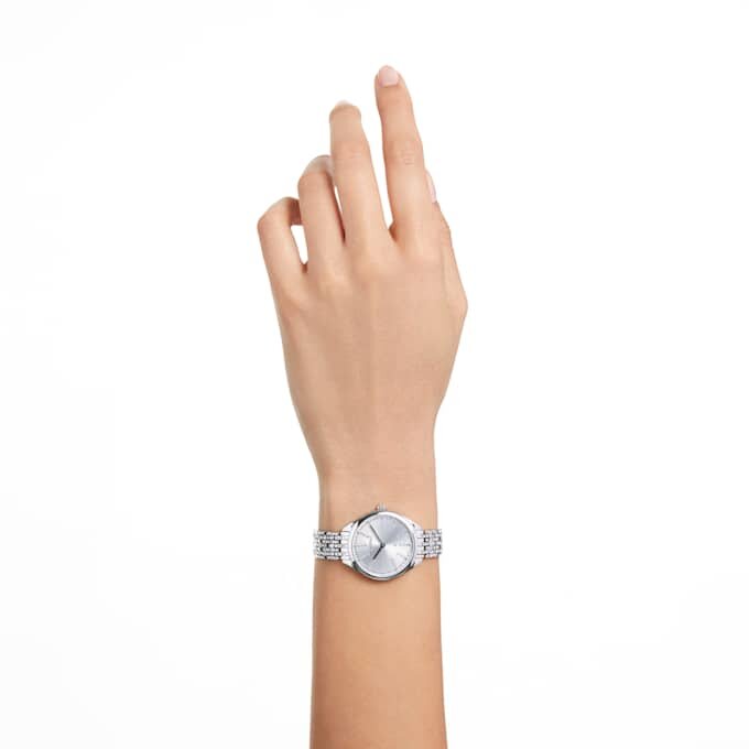 Montres Attract Swiss Made, bracelet en métal, teinte argentée, acier inoxydable Montres Attract Swiss Made, bracelet en métal, teinte argentée, acier inoxydable