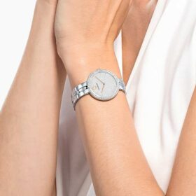 Montres Cosmopolitan « Swiss Made », bracelet en métal, finition argentée, acier inoxydable
