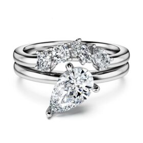 Parure de bagues Galaxy (2), diamants synthétiques 1,4 ct au total, taille poire, or blanc 14 carats
