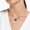 Pendentif Cygne, noir, plaqué or rose Pendentif Cygne, noir, plaqué or rose
