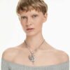 Pendentif et broche « Cygne », blanc, plaqué ruthénium