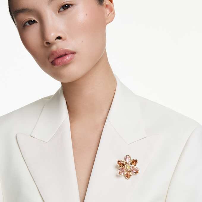 Pendentif et broche Idyllia, tailles variées, fleur, multicolore, plaqué or Pendentif et broche Idyllia, tailles variées, fleur, multicolore, plaqué or