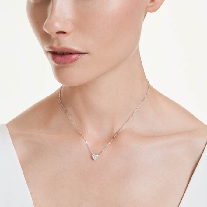 Pendentif Eternity avec diamants synthétiques de 0,5 ct au total, en forme de cœur, en argent sterling Pendentif Eternity avec diamants synthétiques de 0,5 ct au total, en forme de cœur, en argent sterling