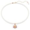 Pendentif Idyllia en perles de cristal, tailles variées, fleur, multicolore, plaqué or rose Pendentif Idyllia en perles de cristal, tailles variées, fleur, multicolore, plaqué or rose