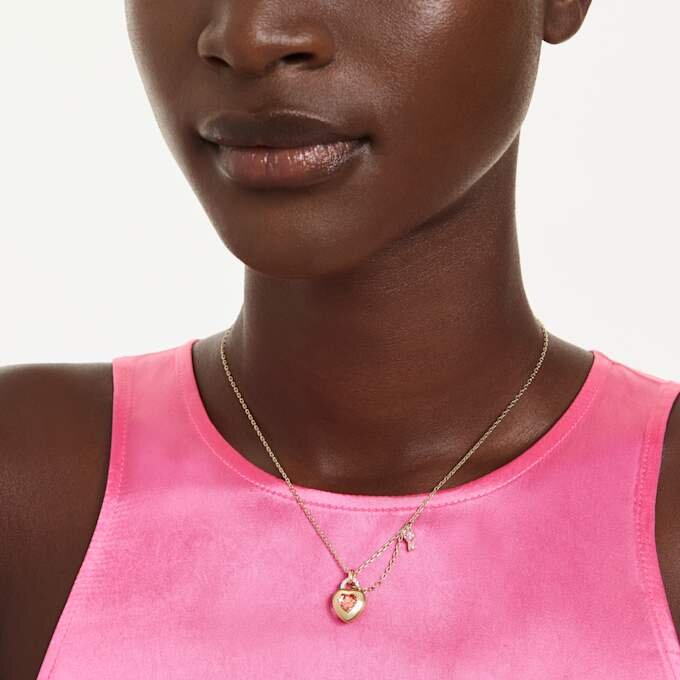 Pendentif Idyllia : tailles variées, cœur, clé, rose, plaqué or Pendentif Idyllia : tailles variées, cœur, clé, rose, plaqué or