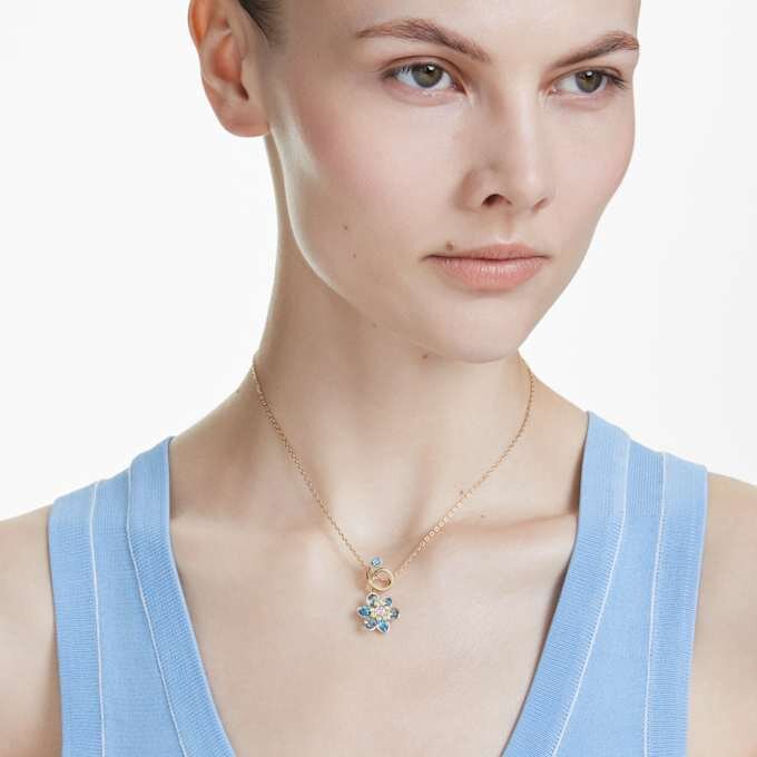 Pendentif Idyllia, tailles variées, fleur, bleu, plaqué or Pendentif Idyllia, tailles variées, fleur, bleu, plaqué or