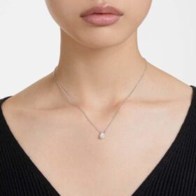 Pendentif Stilla taille poire, blanc, plaqué rhodium