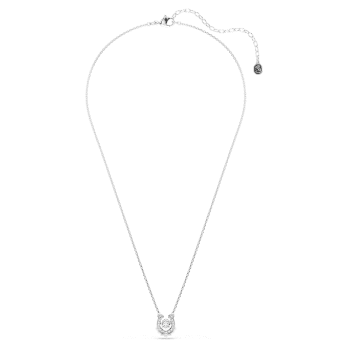 Pendentif Symbolica : perle de cristal, taille ronde, pavé, fer à cheval, blanc, plaqué rhodium Pendentif Symbolica : perle de cristal, taille ronde, pavé, fer à cheval, blanc, plaqué rhodium