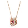 Pendentif Symbolica, taille ronde, pavé, fer à cheval, rouge, plaqué or rose Pendentif Symbolica, taille ronde, pavé, fer à cheval, rouge, plaqué or rose